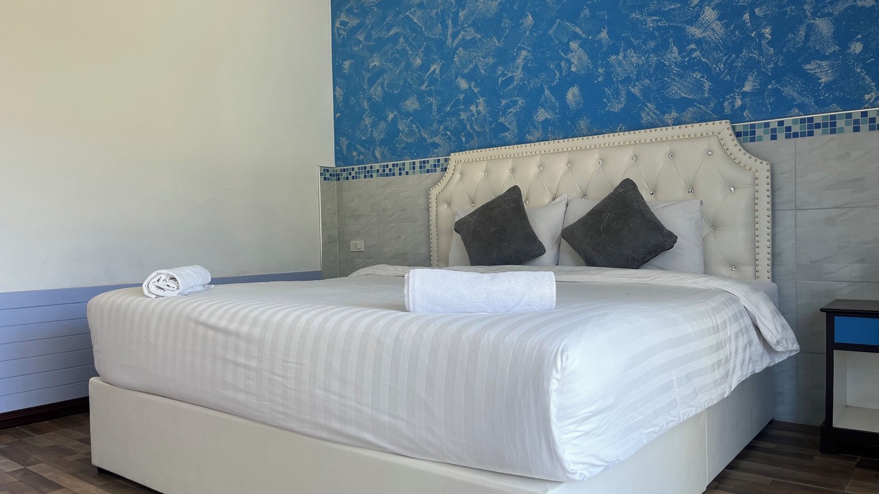 Photo of Bedroom in Chomphu