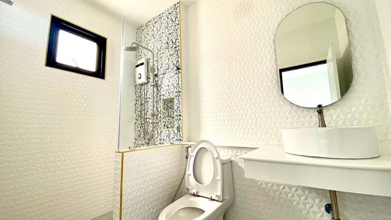 Photo of Bathroom in Mu Si
