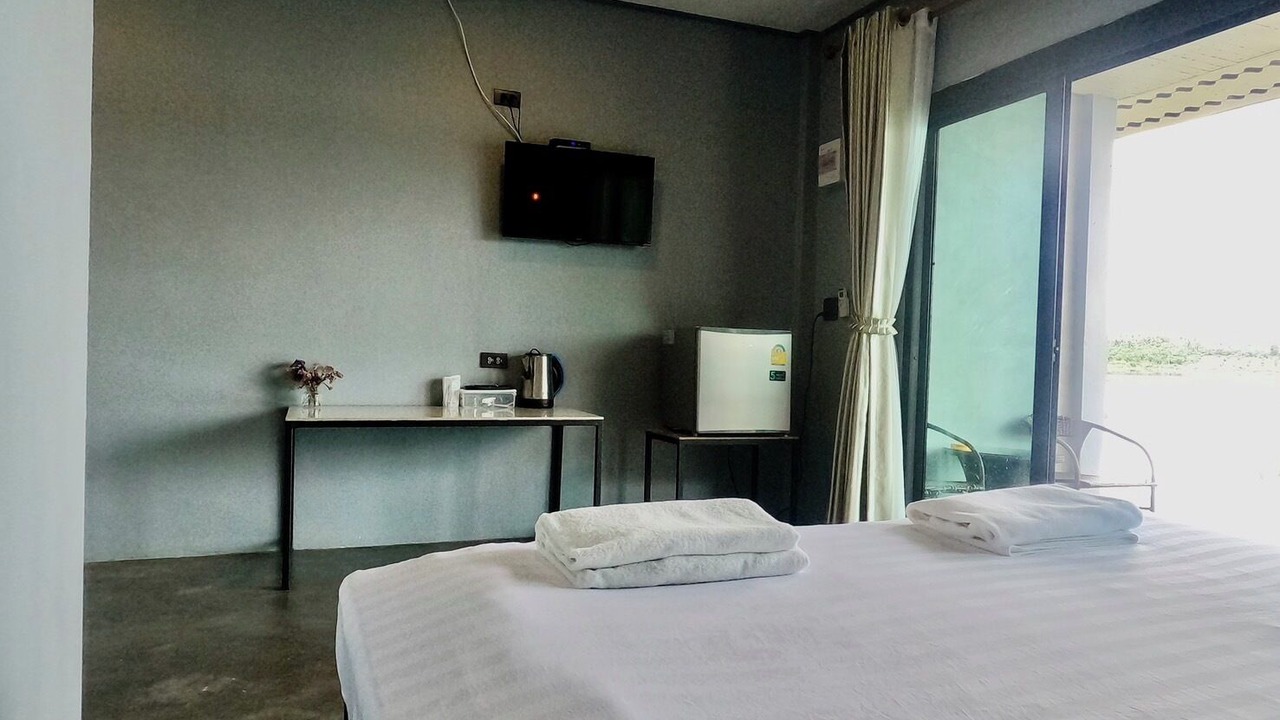 Photo of Bedroom in Plai Phraya