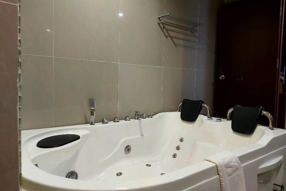 Photo of Bathroom in Danok