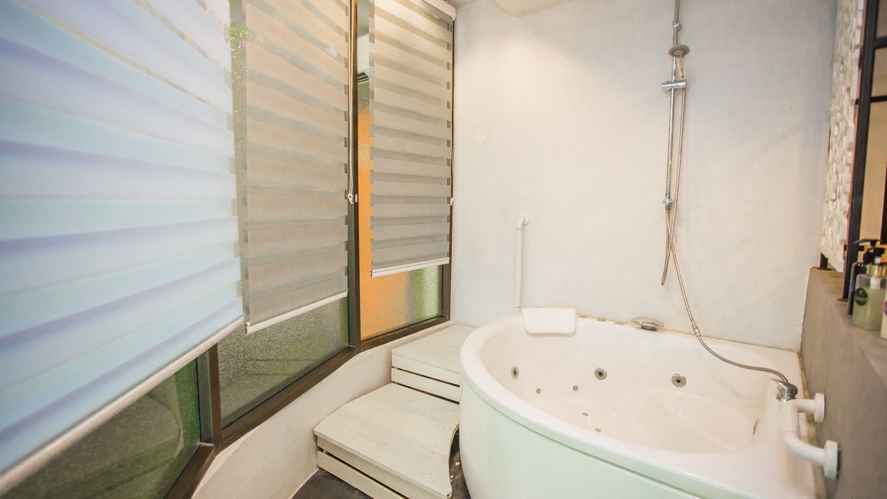 Photo of Bathroom in Bo Nok