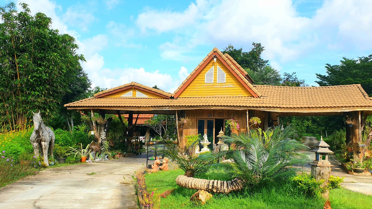 Photo of Buildings in Huai Nam Khao