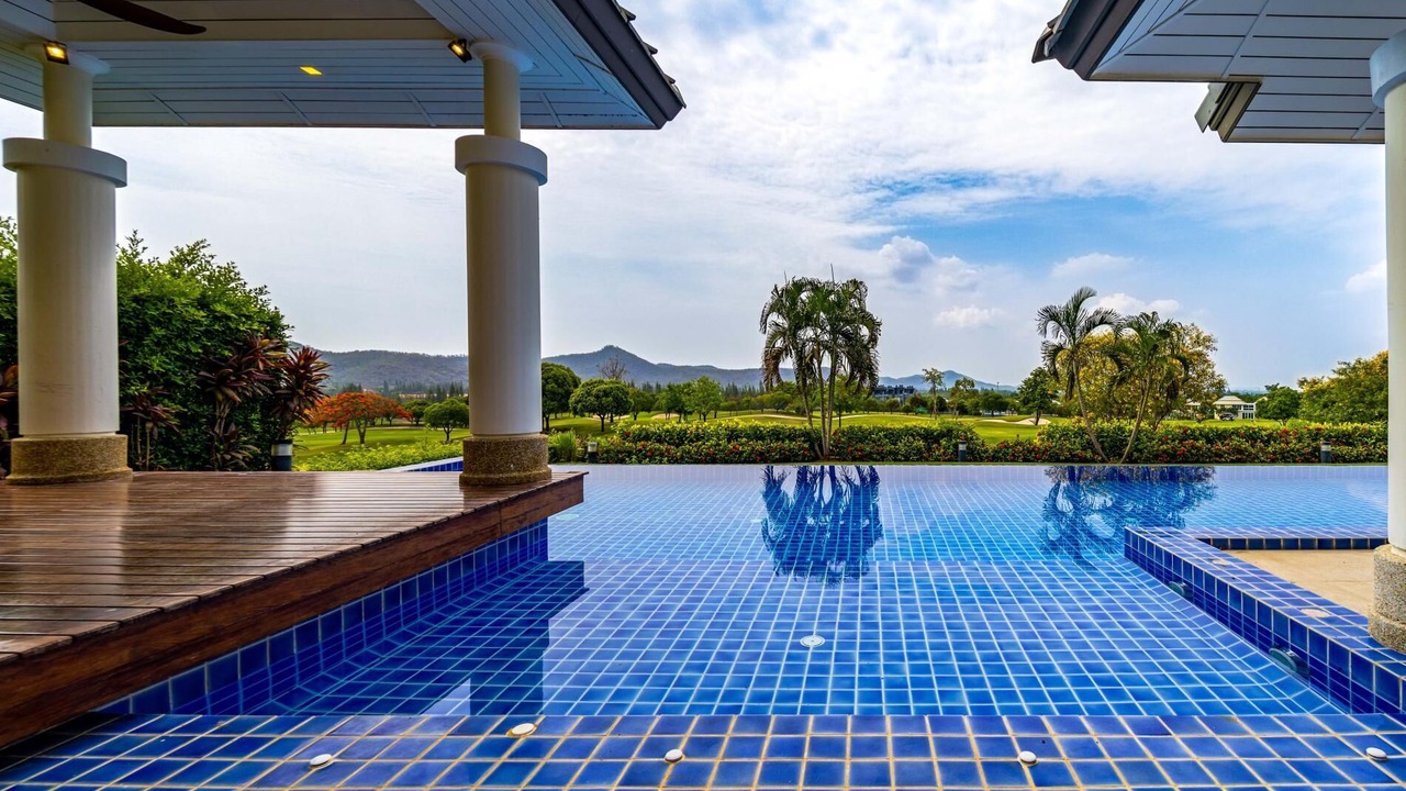 Photo of Outdoor in Hin Lek Fai
