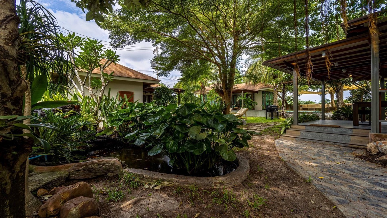 Photo of Outdoor in Hin Lek Fai