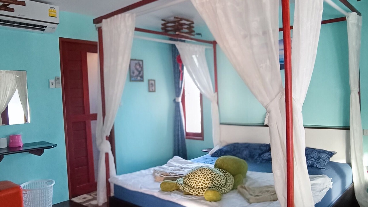 Photo of Bedroom in Ko Libong