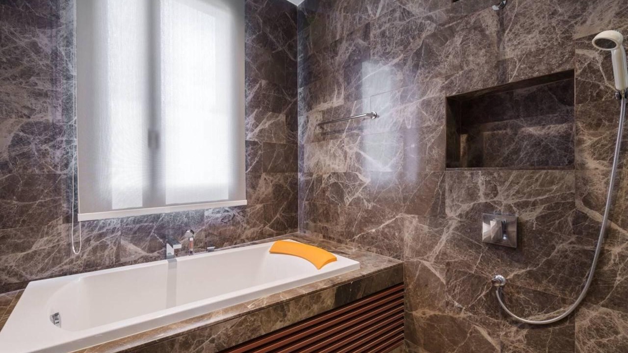 Photo of Bathroom in Ekkamai
