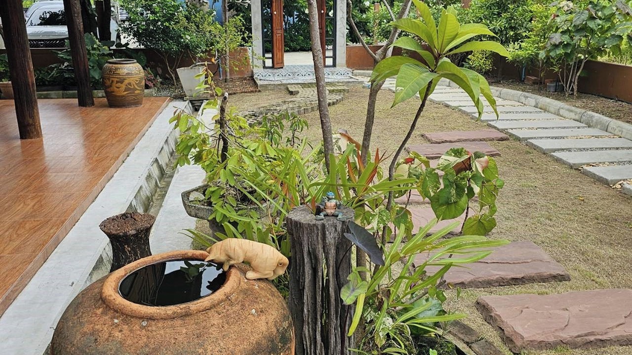 Photo of Outdoor in Taling Chan