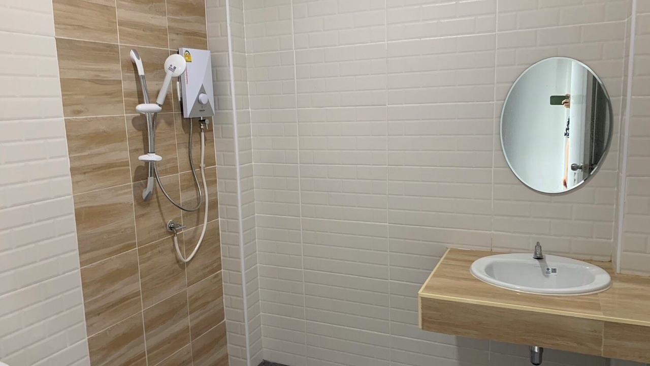 Photo of Bathroom in Mancha Khiri