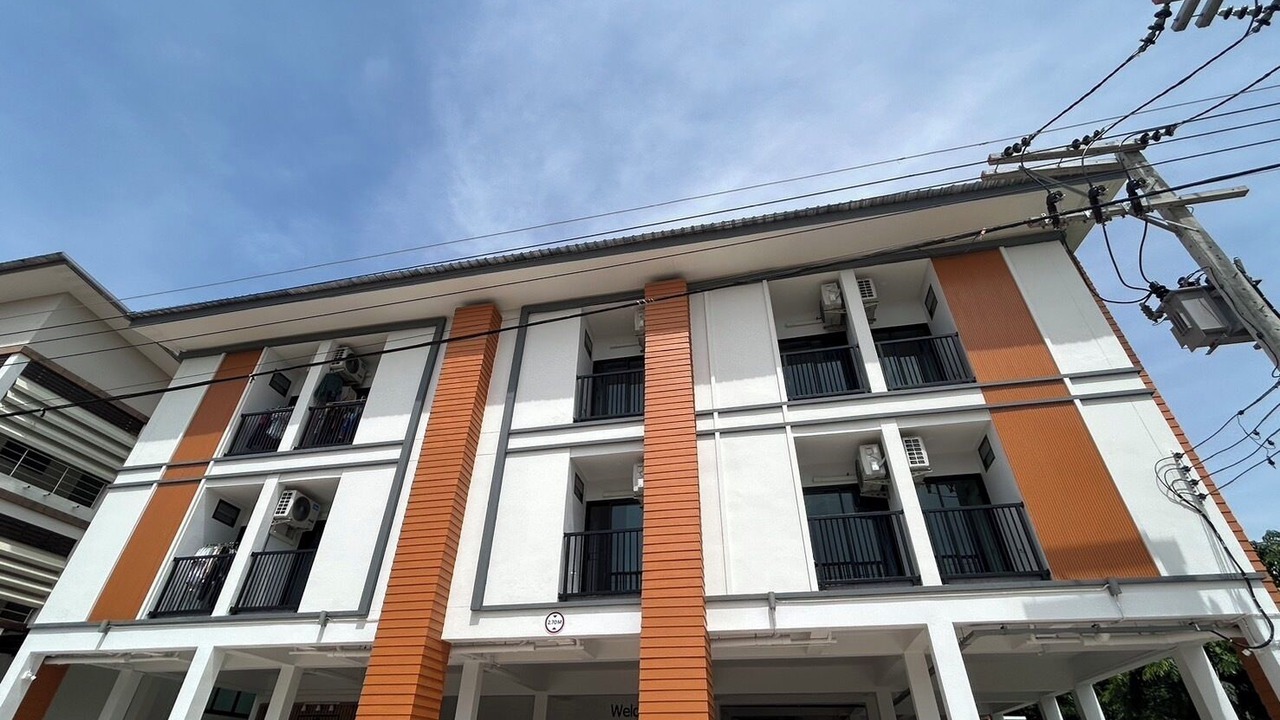 Photo of Outdoor in Mancha Khiri