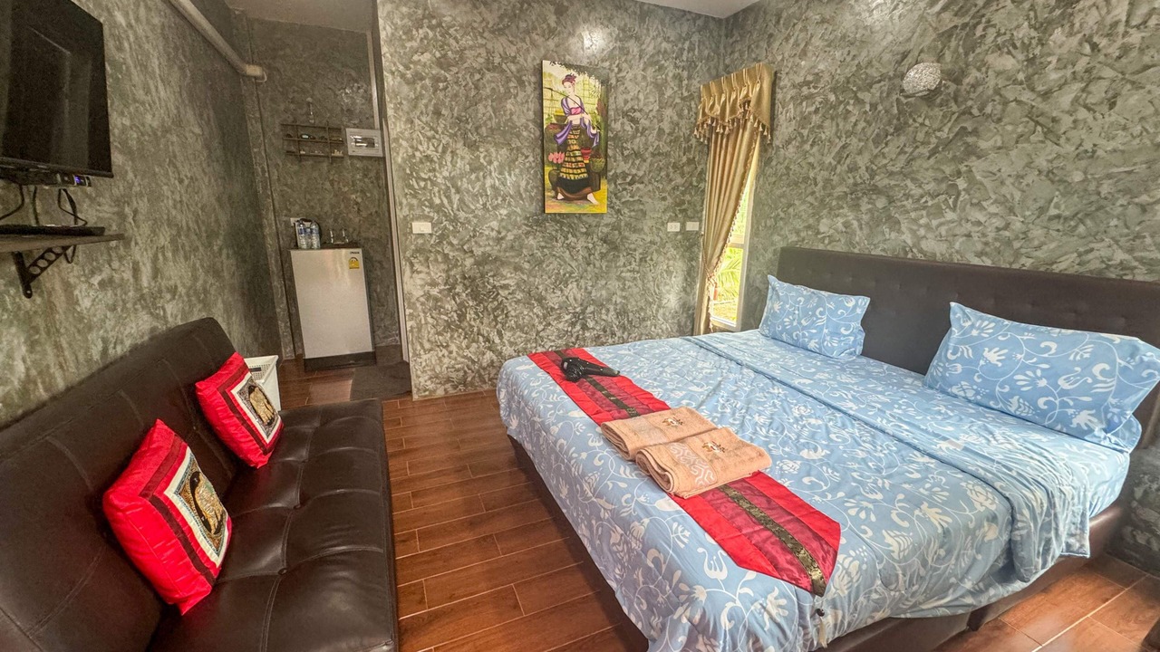 Photo of Bedroom in Amphawa