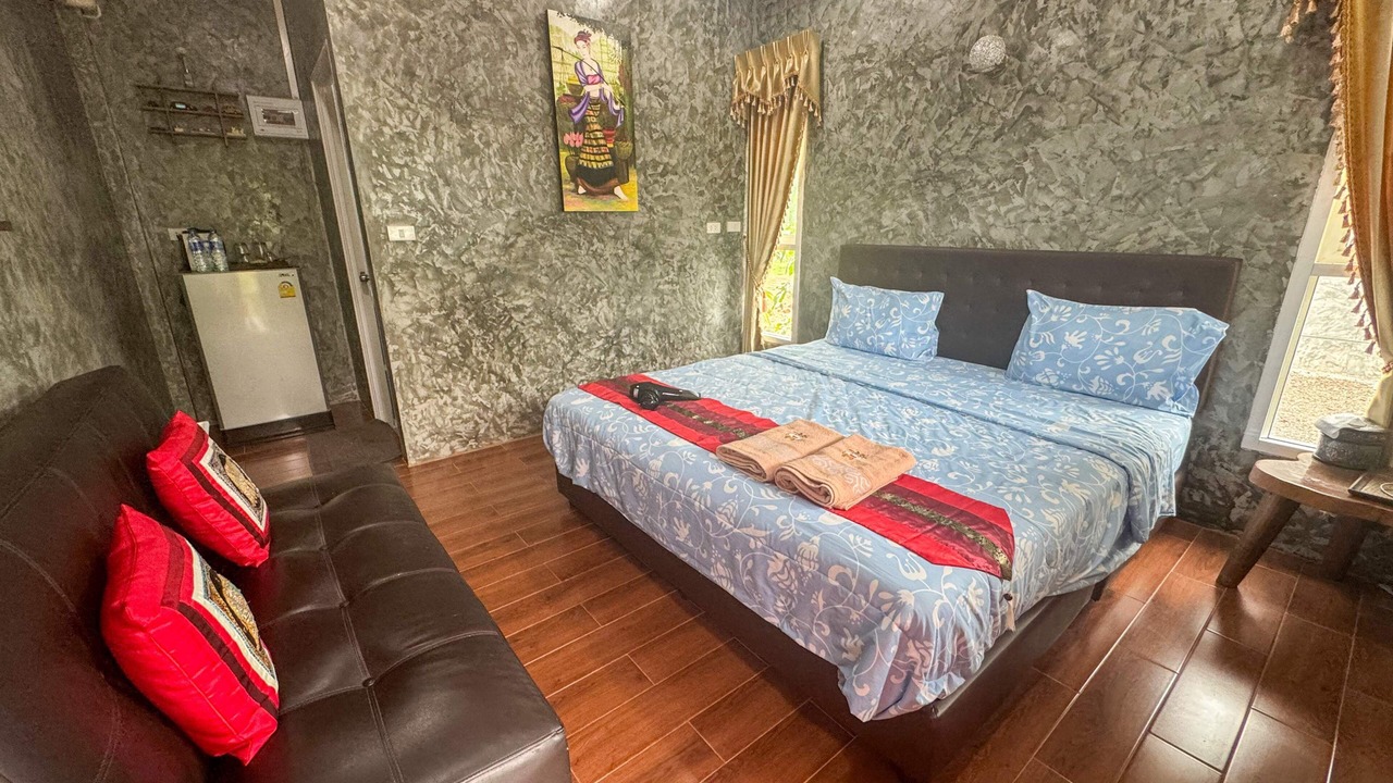 Photo of Bedroom in Amphawa