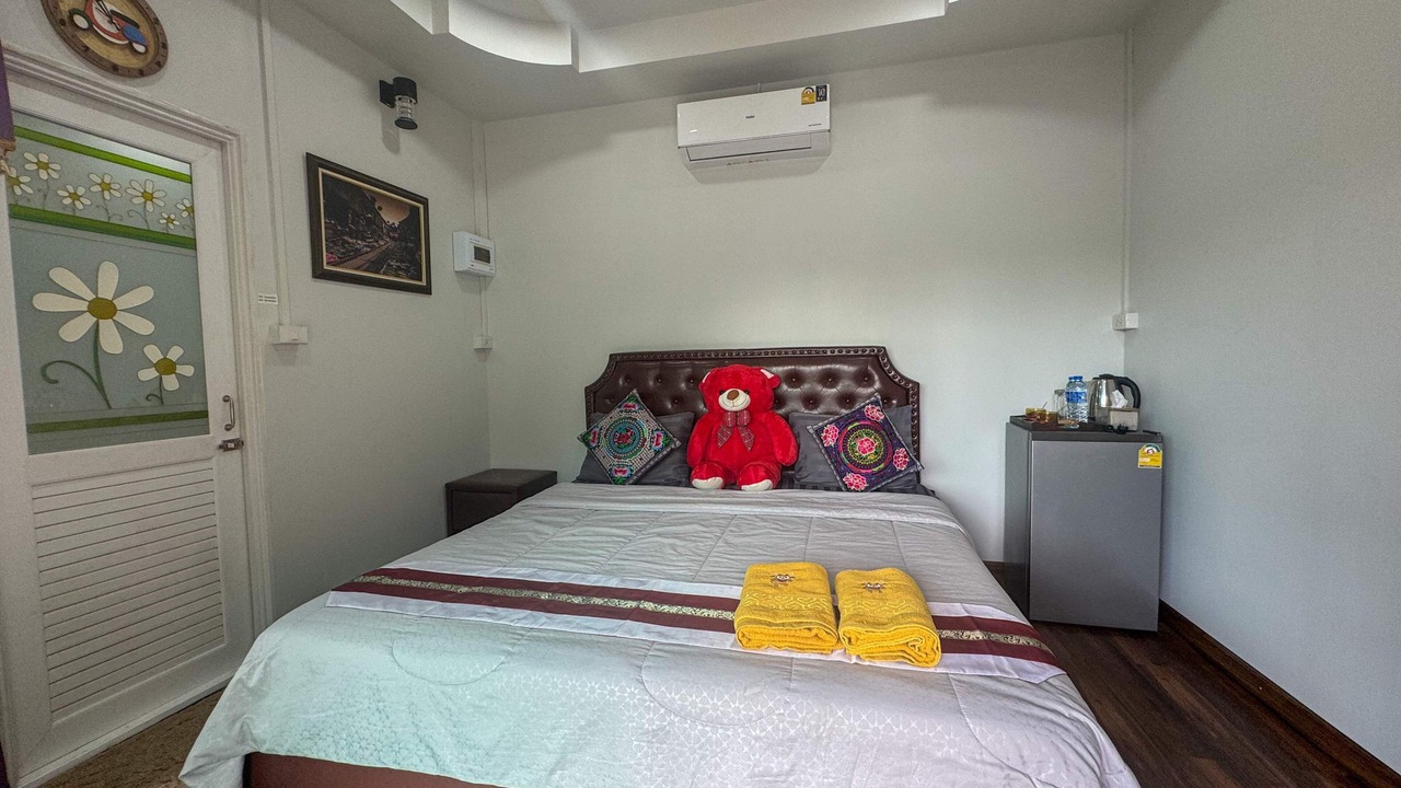 Photo of Bedroom in Amphawa