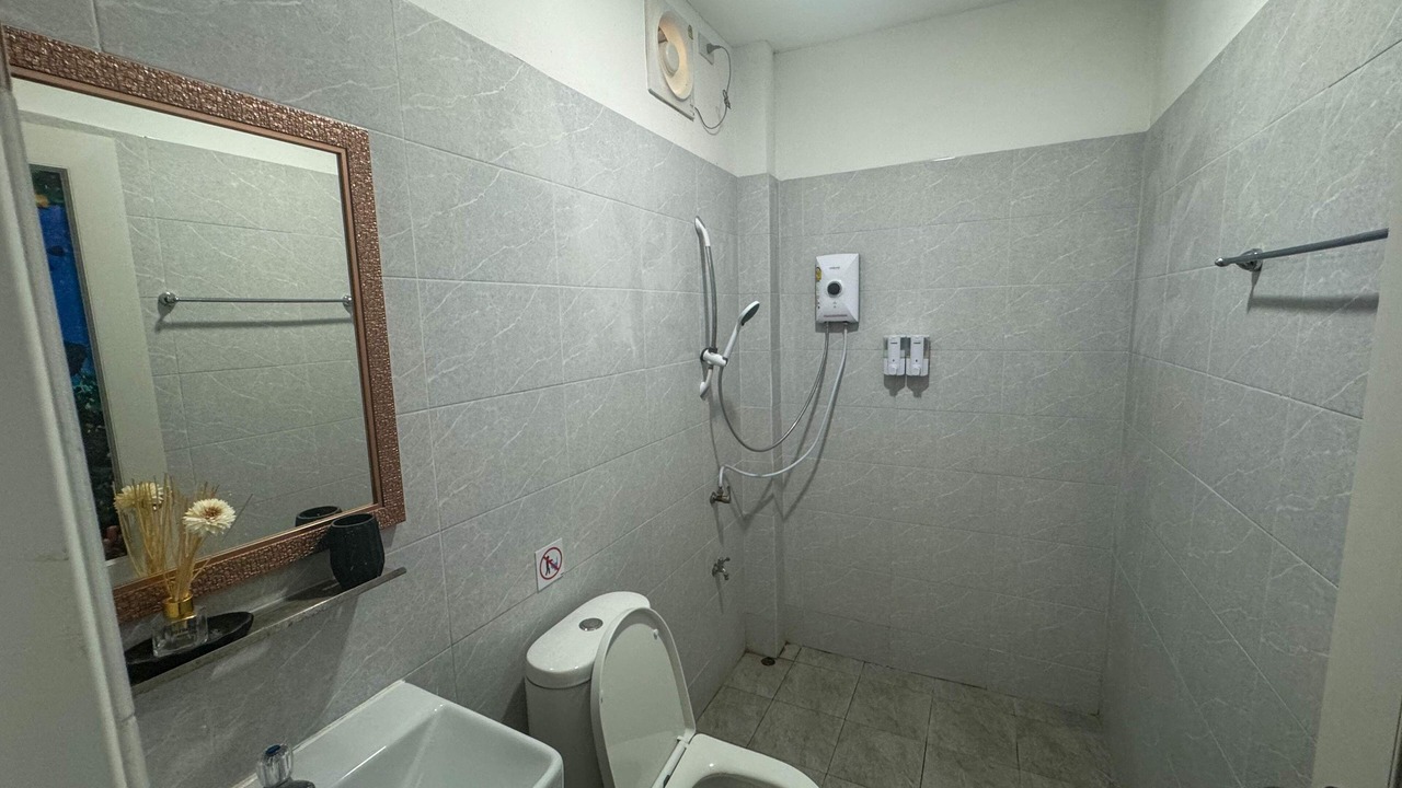 Photo of Bathroom in Amphawa