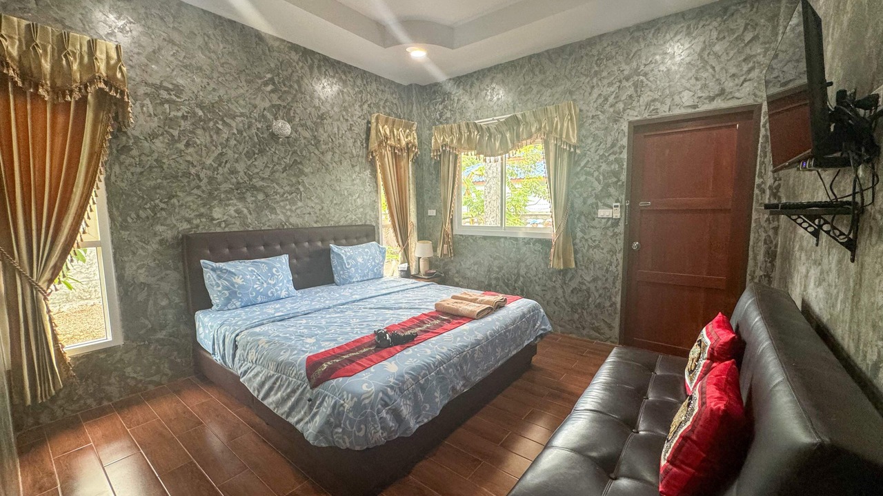 Photo of Bedroom in Amphawa
