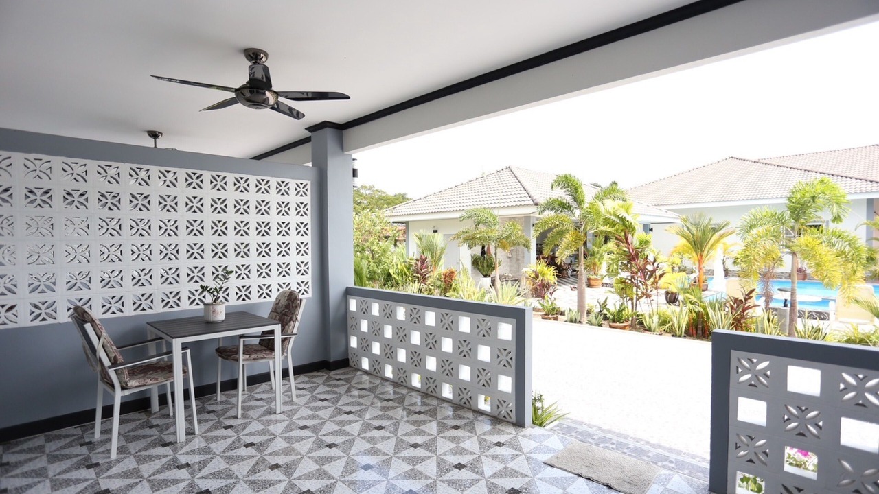 Photo of Outdoor in Phe