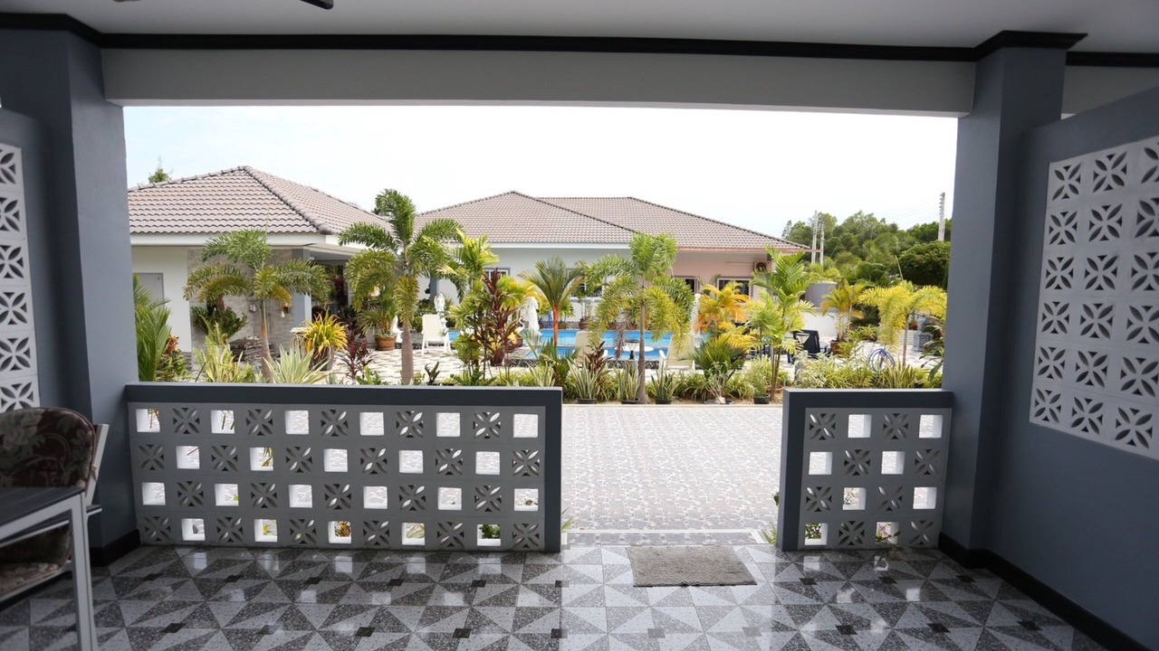 Photo of Outdoor in Phe