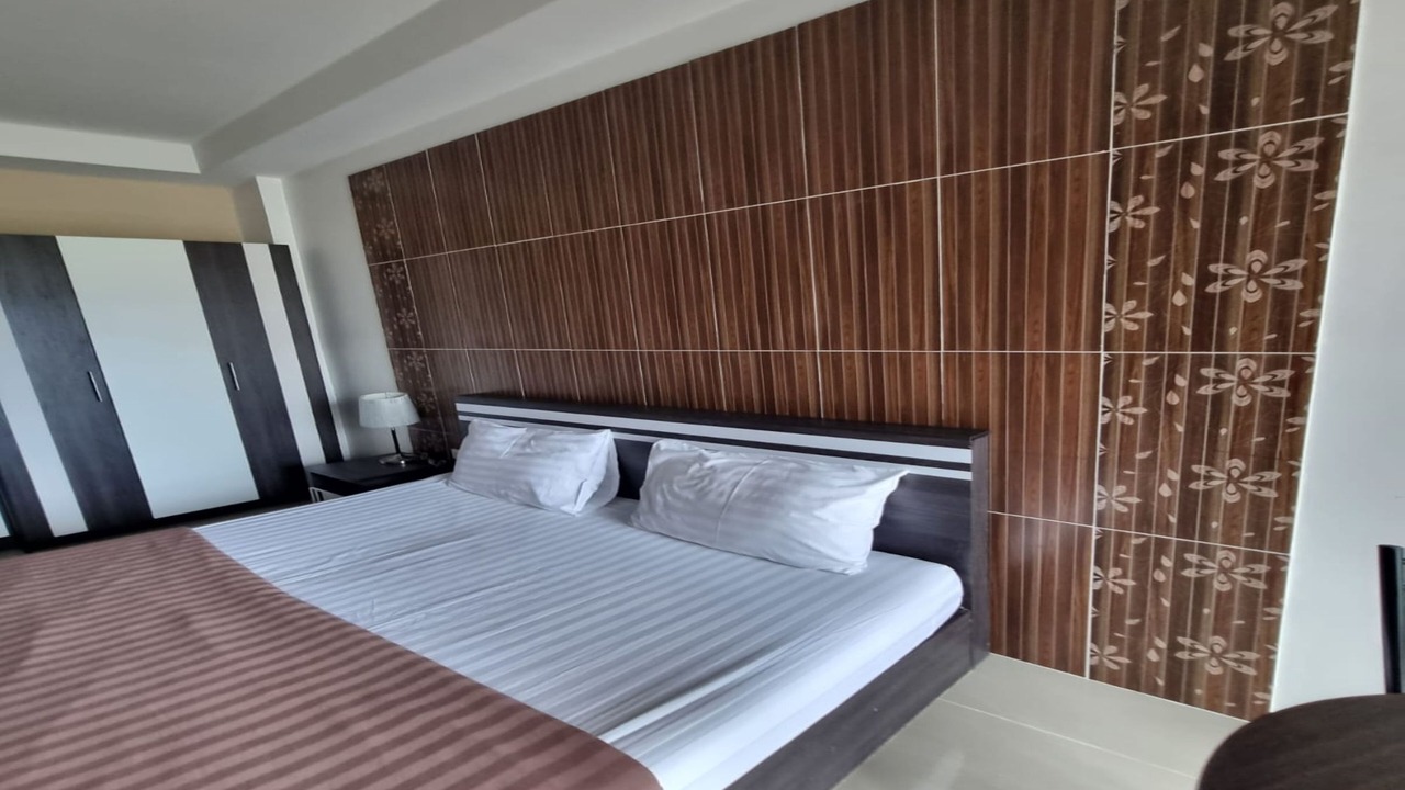 Photo of Bedroom in Ang Thong