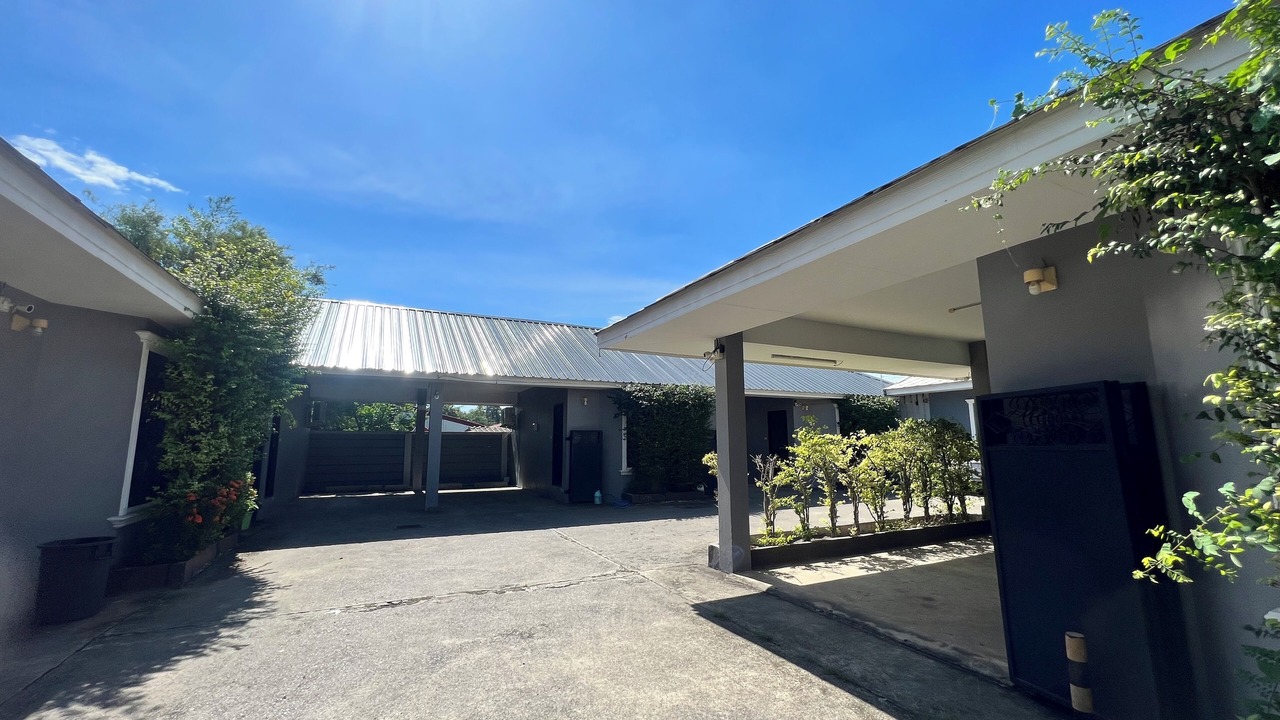 Photo of Outdoor in Pak Prieo