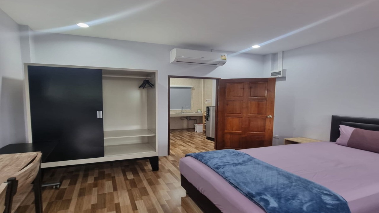 Photo of Bedroom in Wiset Chai Chan
