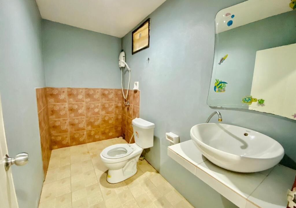 Photo of Bathroom in Song Phi Nong