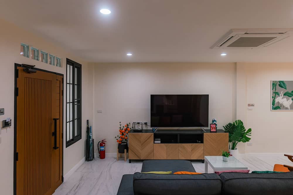 Photo of Livingroom in Bangkok Central Business District