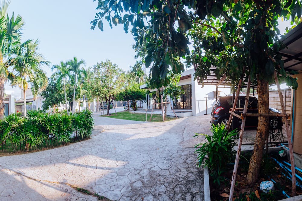 Photo of Outdoor in Pong