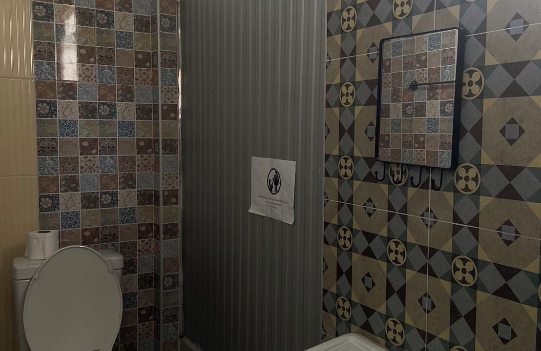 Photo of Bathroom in Hua Toei