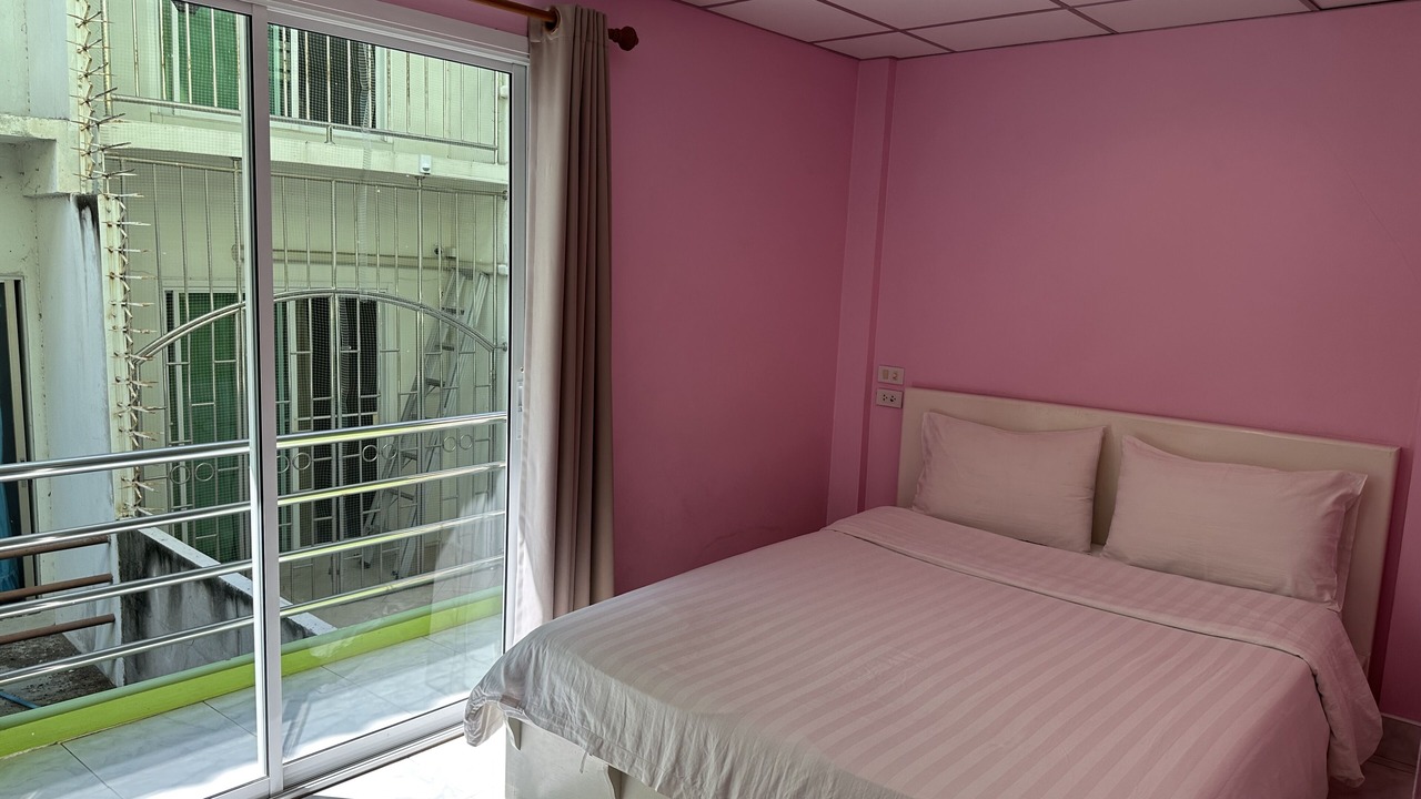 Photo of Bedroom in Cha-am