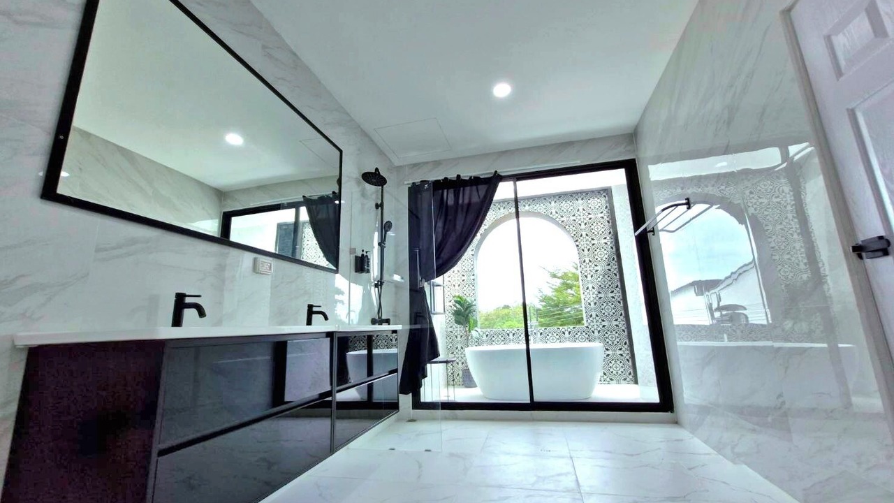Photo of Bathroom in Pak Chong