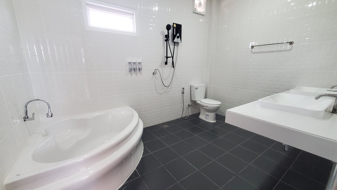 Photo of Bathroom in Sam Roi Yot