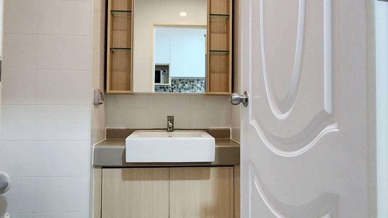 Photo of Bathroom in Thon Buri