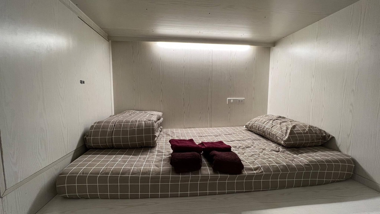Photo of Bedroom in Phra Khanong Nuea