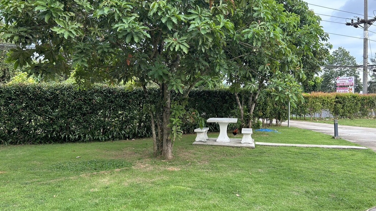 Photo of Outdoor in Tha Chana