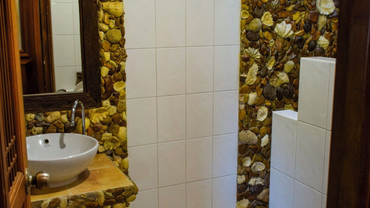 Photo of Bathroom in Koh Chang Tai