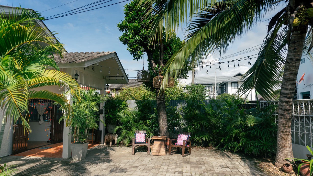 Photo of Outdoor in Wua Lai