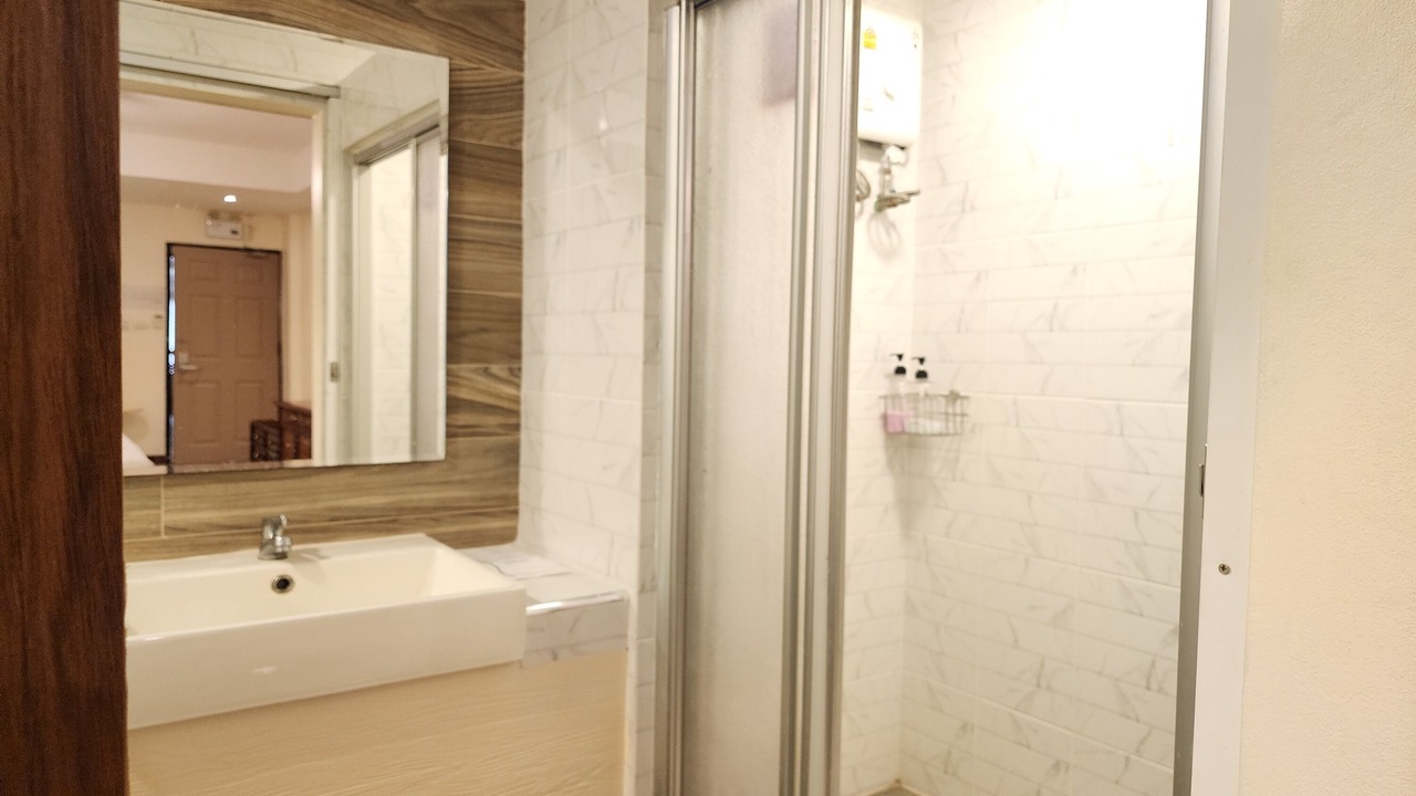 Photo of Bathroom in Mueang Samut Prakan District