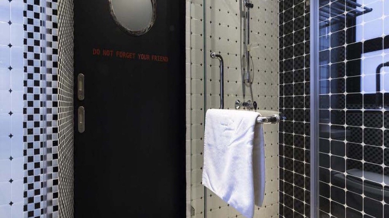 Photo of Bathroom in Yan Nawa