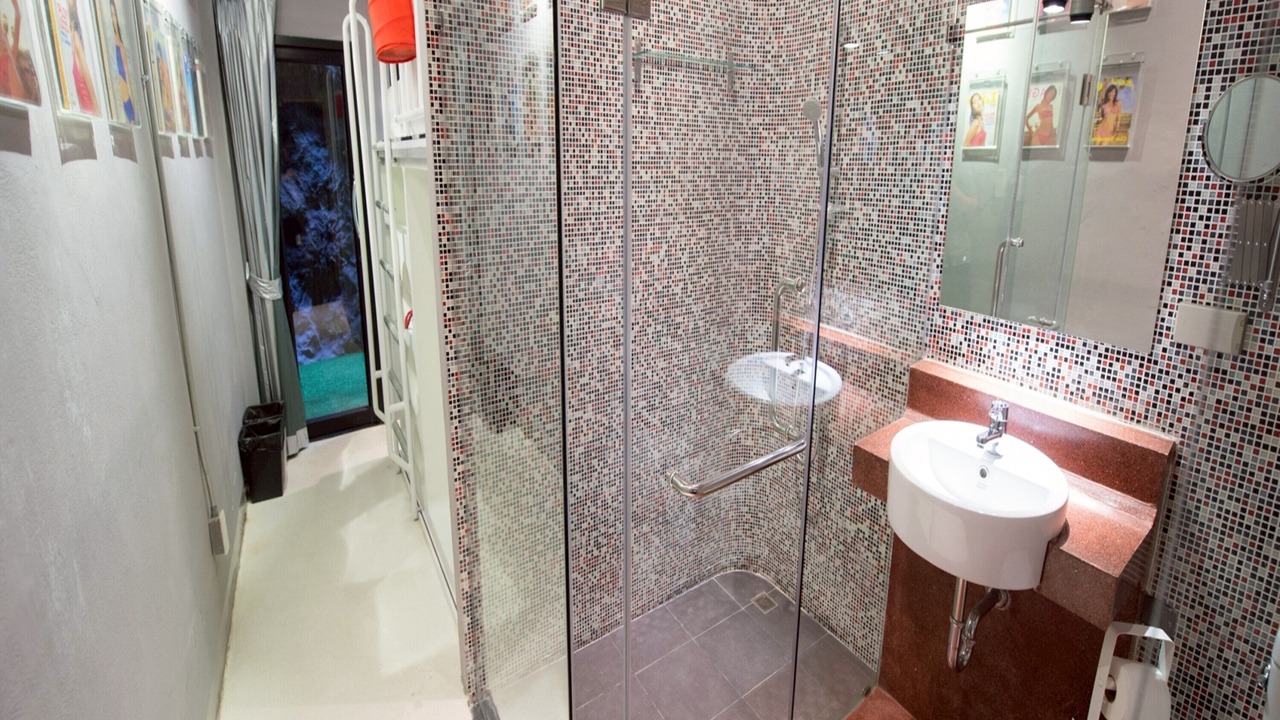 Photo of Bathroom in Yan Nawa