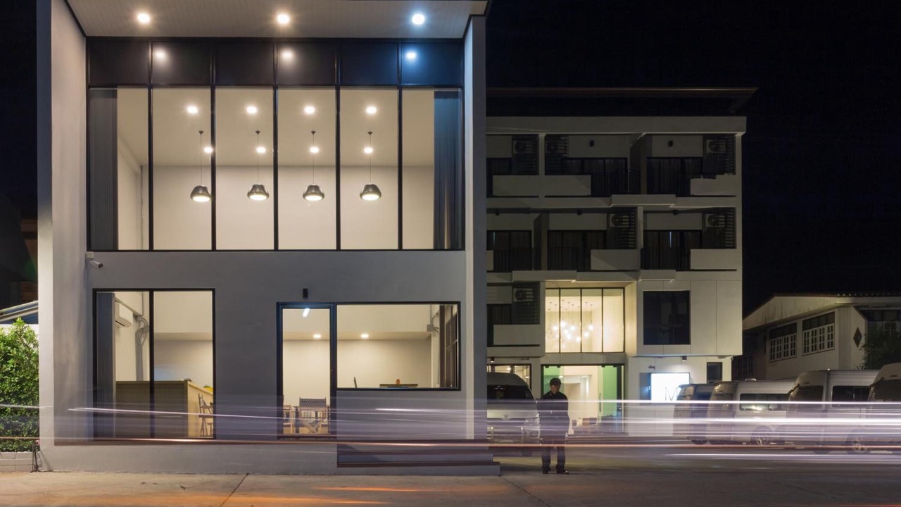 Photo of Buildings in Tha Wang Thong