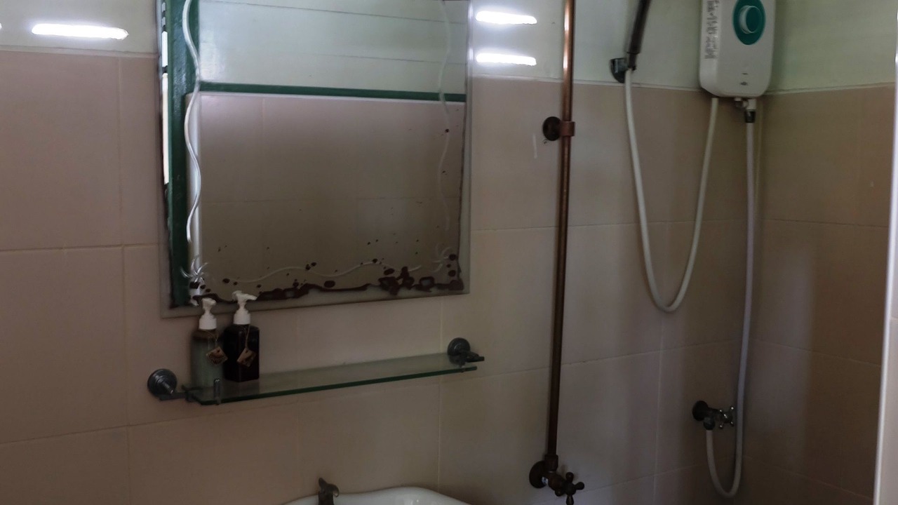 Photo of Bathroom in Amphawa