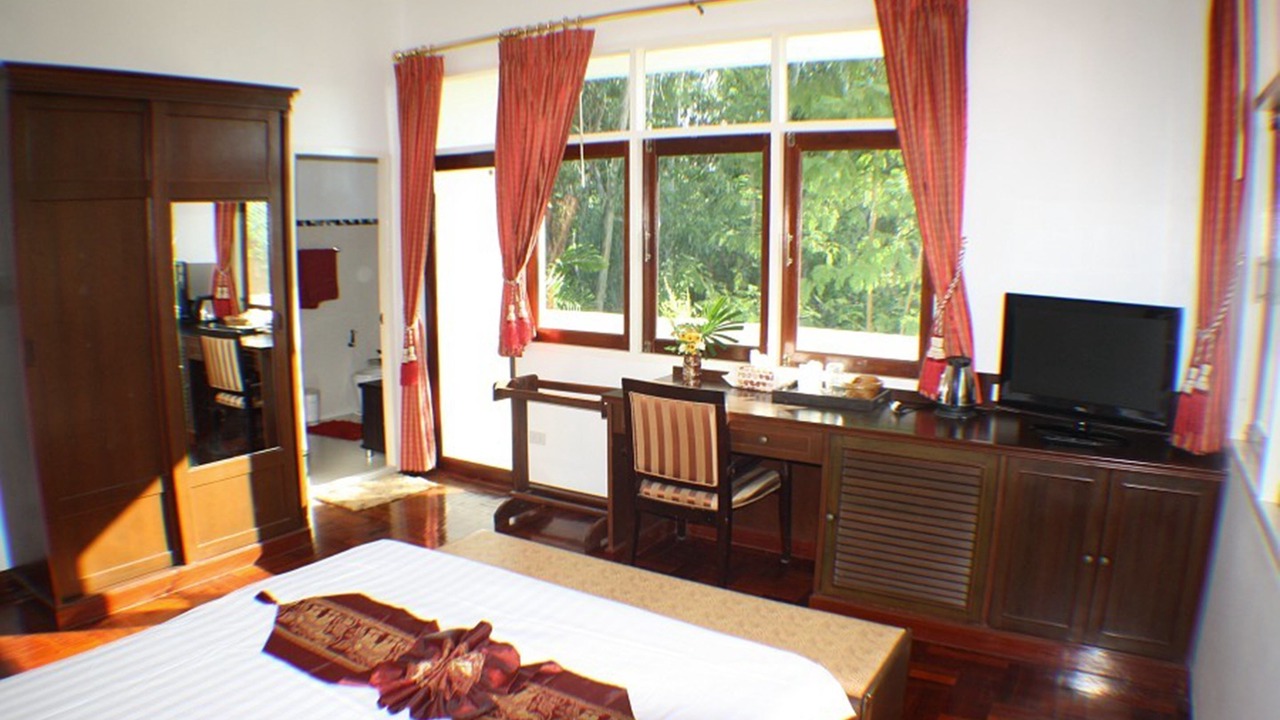 Photo of Bedroom in Sathing Phra