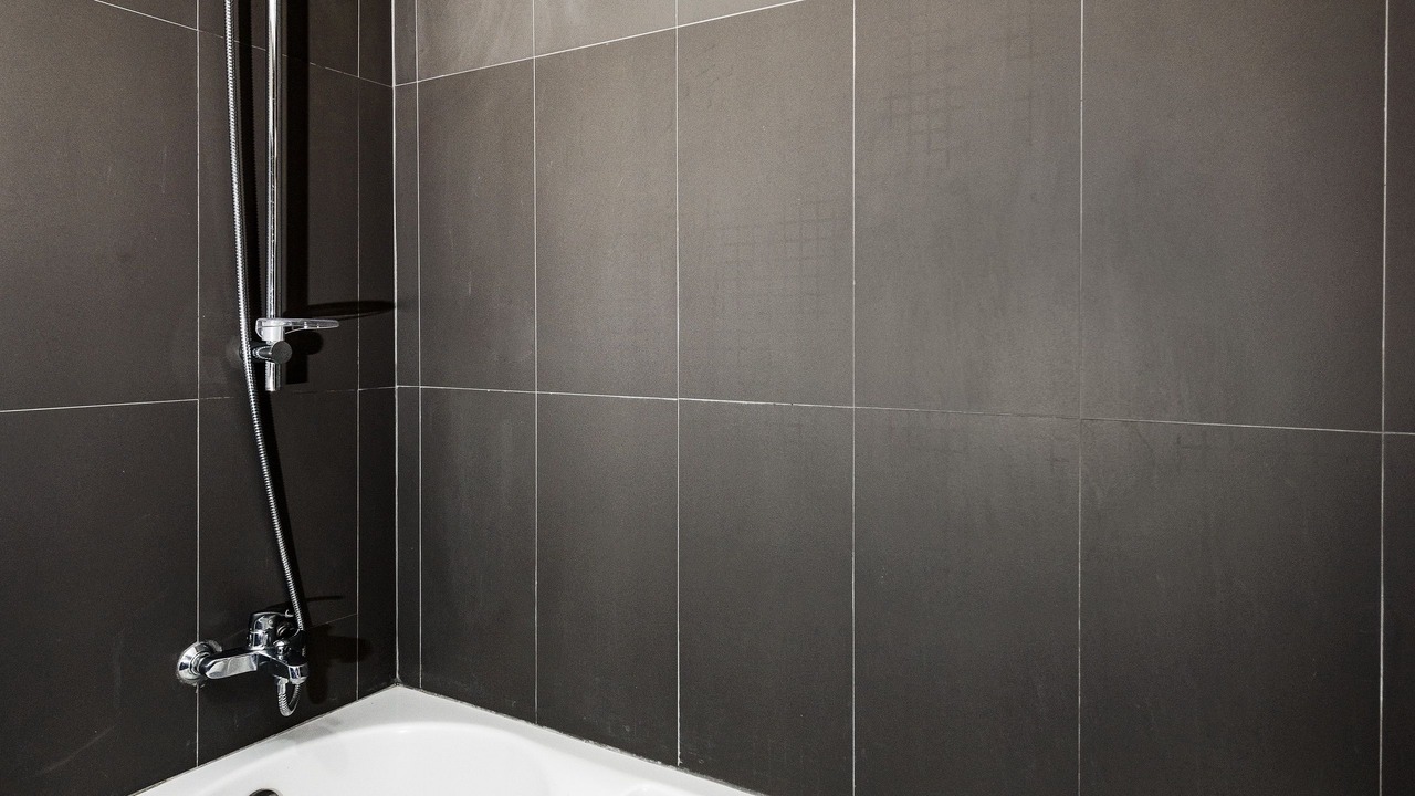 Photo of Bathroom in Tha Thaewawong