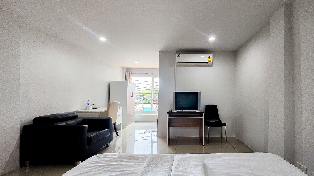 Photo of Bedroom in Bang Chalong