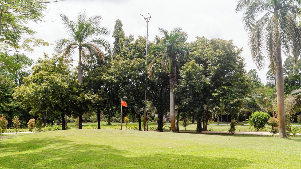 Photo of Others in Warin Chamrap