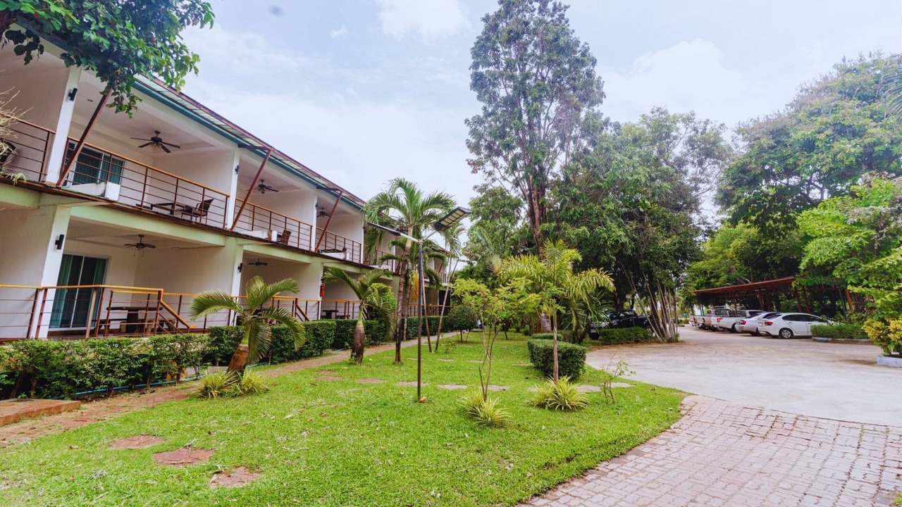 Photo of Outdoor in Warin Chamrap