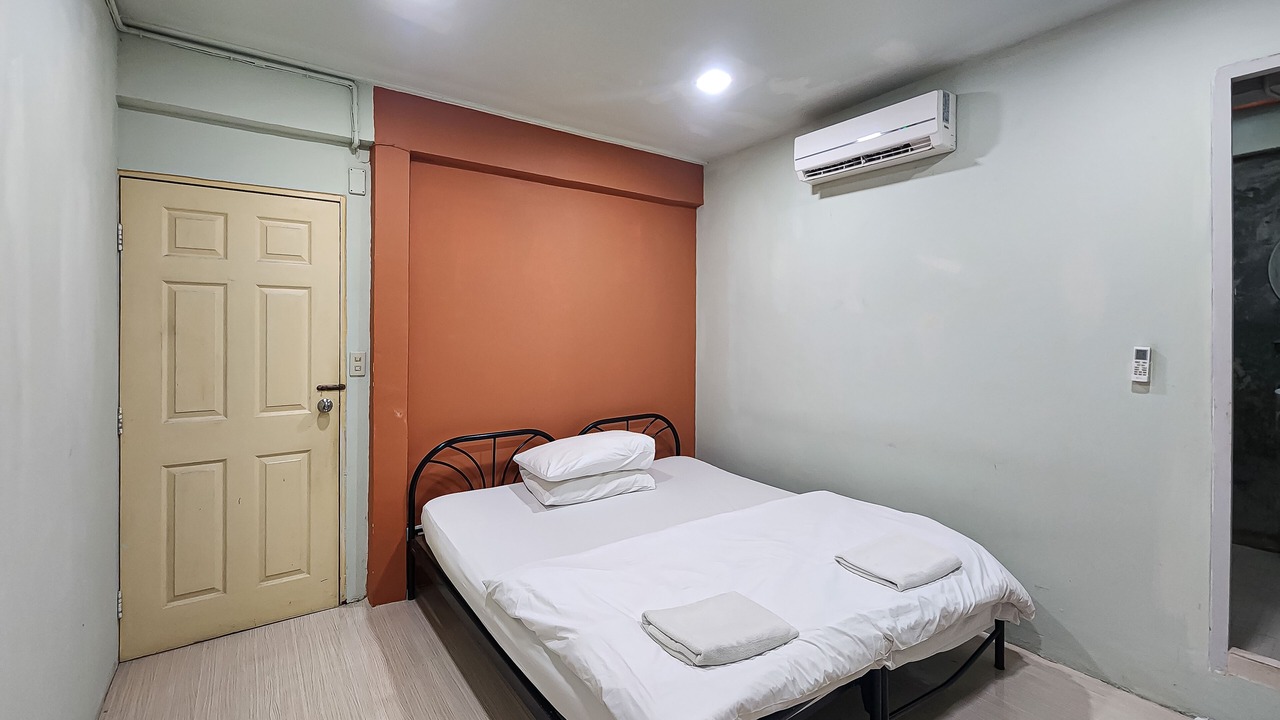 Photo of Bedroom in Embassy District