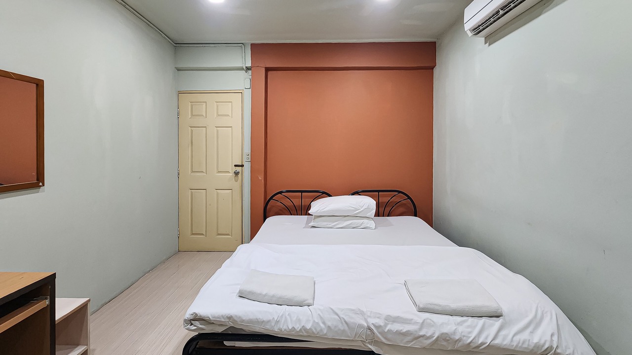Photo of Bedroom in Embassy District