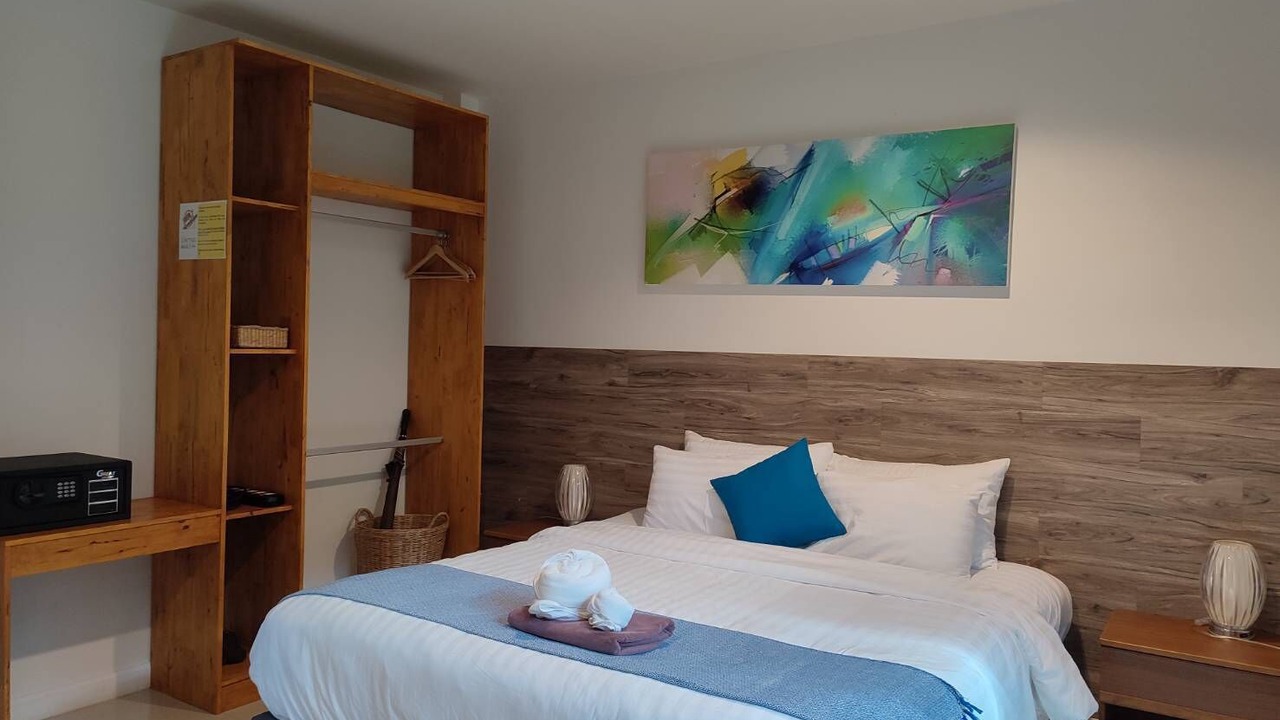 Photo of Bedroom in Srithanu