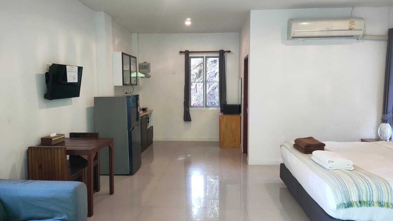 Photo of Bedroom in Srithanu