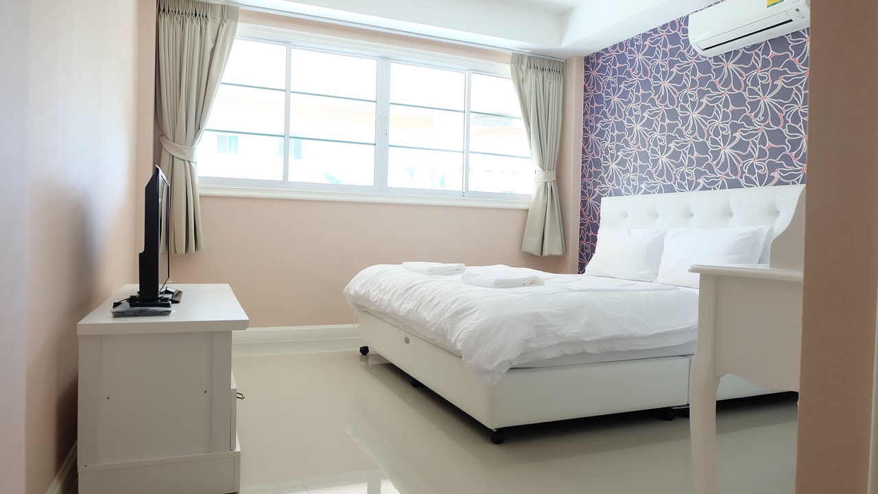 Photo of Bedroom in Samsen Nai